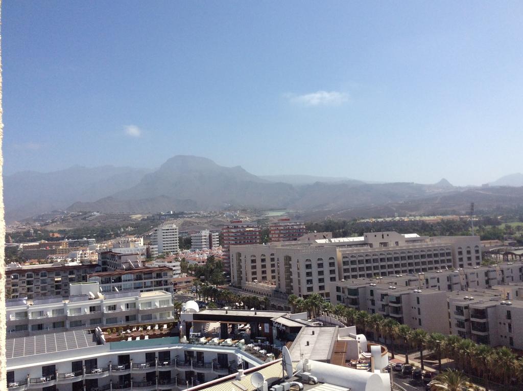 Apartment With Terrace In Playa De Las Americas 외부 사진