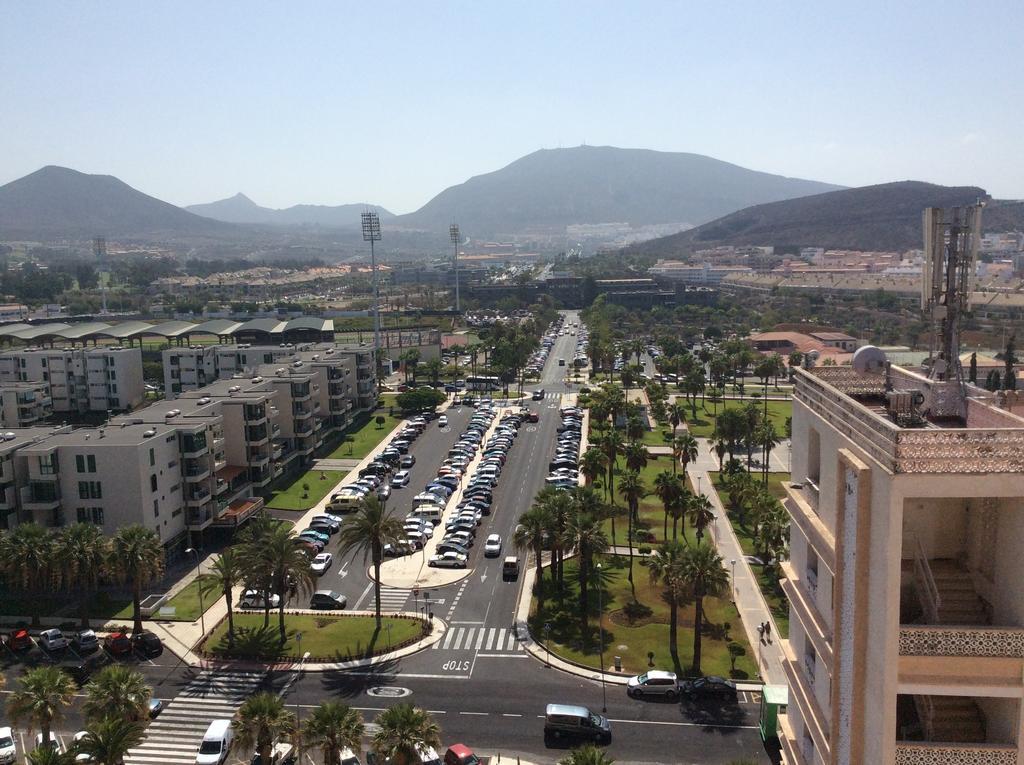 Apartment With Terrace In Playa De Las Americas 외부 사진